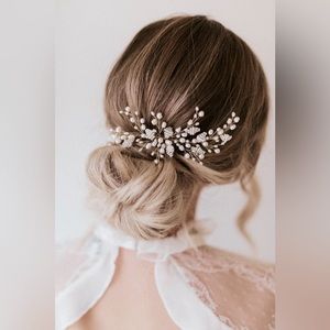 Untamed Petals Jordan bridal comb
